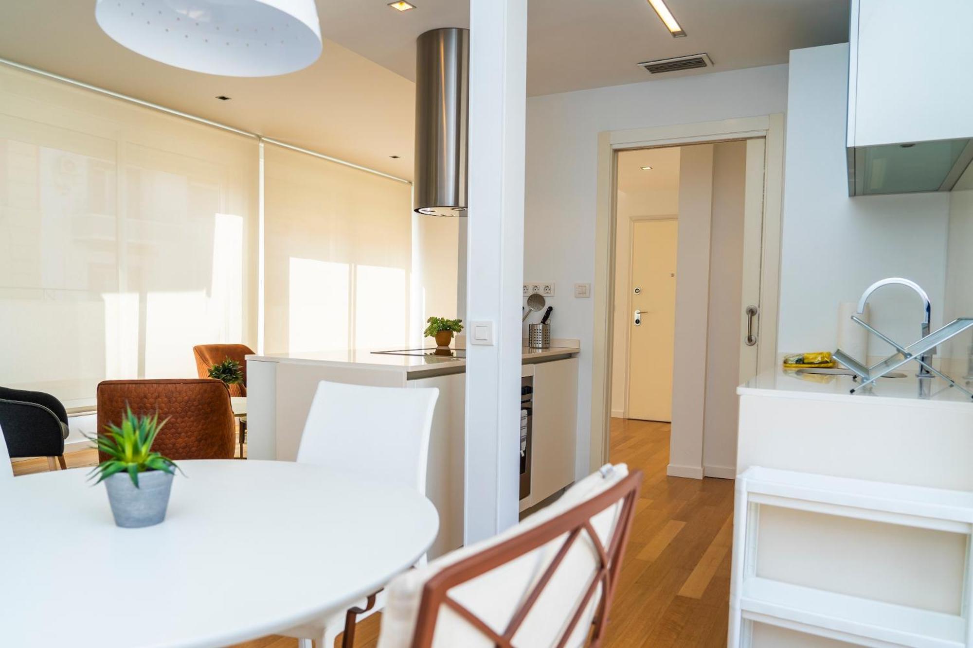 Centro By Renthas Apartment *
